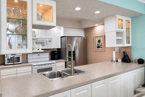 Copropriété à vendre à Clearwater, Floride: 2 chambres, 110.18 m2 № 2371659 - photo 19