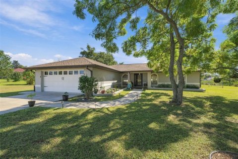 Villa ou maison à vendre à Ocala, Floride: 3 chambres, 167.13 m2 № 2388907 - photo 4