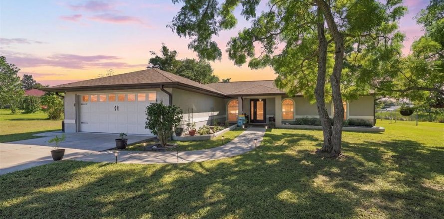 Villa ou maison à Ocala, Floride 3 chambres, 167.13 m2 № 2388907