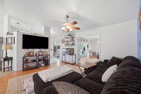 Villa ou maison à vendre à Ocala, Floride: 3 chambres, 167.13 m2 № 2388907 - photo 8