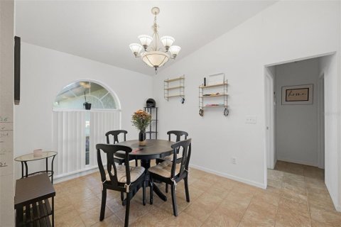 Villa ou maison à vendre à Ocala, Floride: 3 chambres, 167.13 m2 № 2388907 - photo 15