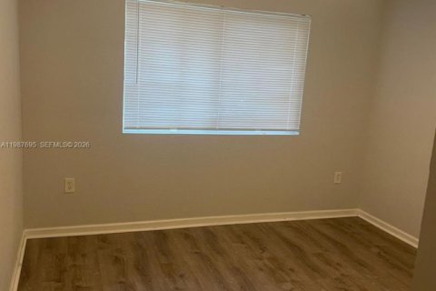Condo in Homestead, Florida, 2 bedrooms  № 2255242 - photo 14