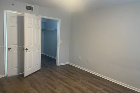 Condo in Homestead, Florida, 2 bedrooms  № 2255242 - photo 10