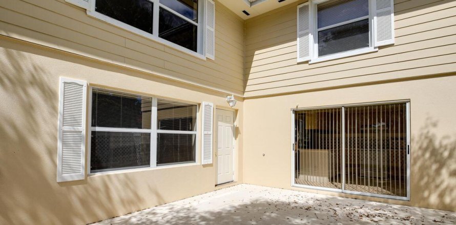 Adosado en Boynton Beach, Florida 2 dormitorios, 127.65 m2 № 959613
