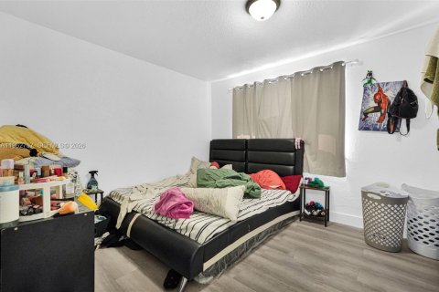 Купить виллу или дом в Майами-Гарденс, Флорида 4 спальни, 158.49м2, № 2026543 - фото 25