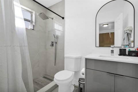 Купить виллу или дом в Майами-Гарденс, Флорида 4 спальни, 158.49м2, № 2026543 - фото 21