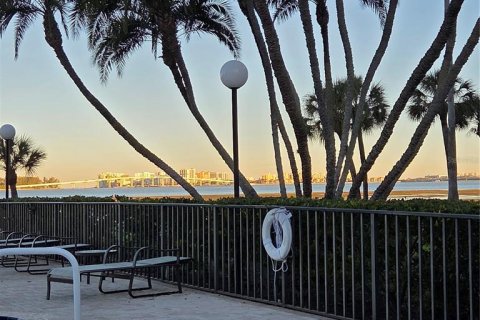 Copropriété à louer à Belleair, Floride: 2 chambres, 123.1 m2 № 2429271 - photo 7