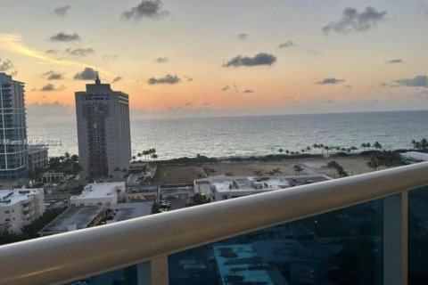Снять в аренду кондоминиум в Майами-Бич, Флорида 1 спальня, 84.54м2, № 1959334 - фото 12