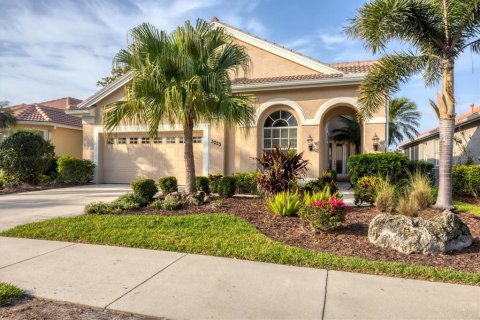 Casa en venta en North Port, Florida, 3 dormitorios, 186.83 m2 № 1608098 - foto 1