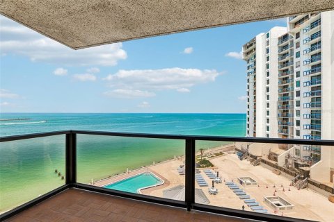 Condominio en venta en Clearwater, Florida, 2 dormitorios, 117.43 m2 № 2196389 - foto 6