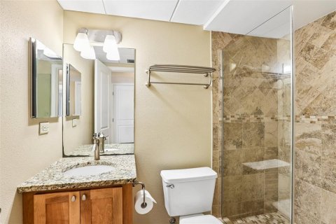 Condominio en venta en Clearwater, Florida, 2 dormitorios, 117.43 m2 № 2196389 - foto 22