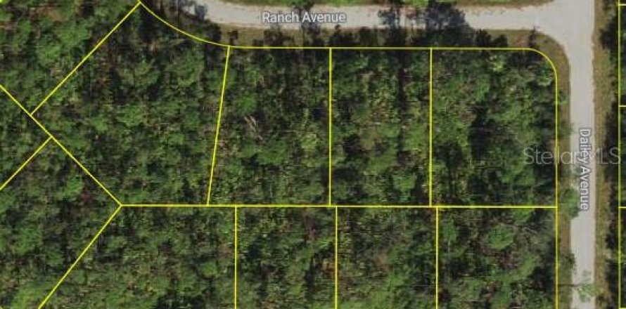 Land in Port Charlotte, Florida № 2160945