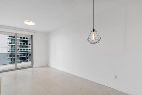 Copropriété à louer à Miami, Floride: 1 chambre, 69.03 m2 № 2084252 - photo 11