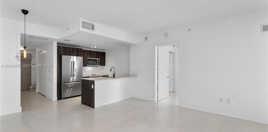 Condo à Miami, Floride, 1 chambre  № 2084252