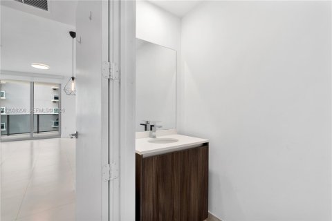 Copropriété à louer à Miami, Floride: 1 chambre, 69.03 m2 № 2084252 - photo 5