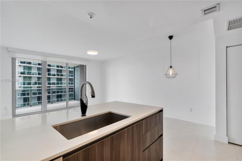 Copropriété à louer à Miami, Floride: 1 chambre, 69.03 m2 № 2084252 - photo 4