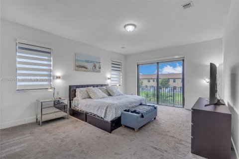 Купить виллу или дом в Хайалиа, Флорида 4 спальни, 230.96м2, № 1992030 - фото 23