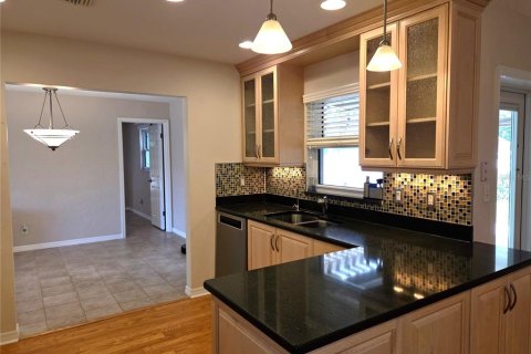 Casa en alquiler en Seminole, Florida, 3 dormitorios, 142.33 m2 № 1898468 - foto 14