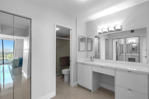 Copropriété à vendre à Aventura, Floride: 3 chambres, 136.1 m2 № 2056904 - photo 20