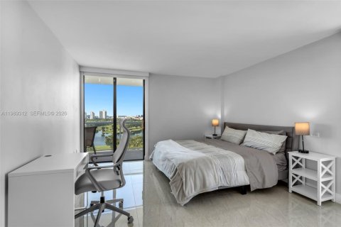 Copropriété à vendre à Aventura, Floride: 3 chambres, 136.1 m2 № 2056904 - photo 12