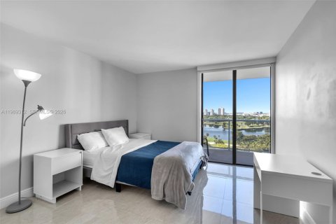 Copropriété à vendre à Aventura, Floride: 3 chambres, 136.1 m2 № 2056904 - photo 18