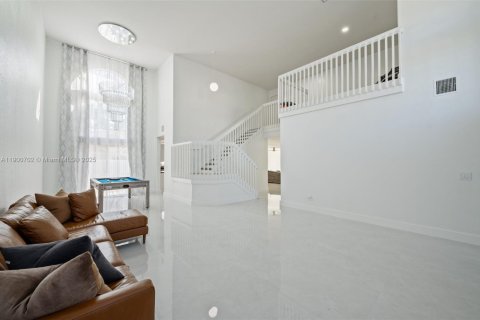 Villa ou maison à vendre à Miramar, Floride: 5 chambres, 317.45 m2 № 1964191 - photo 7