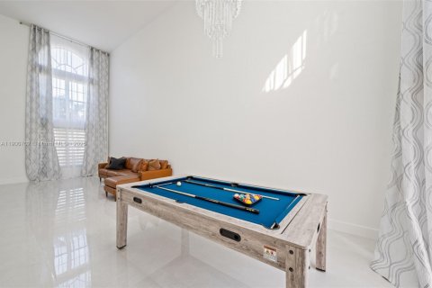 Villa ou maison à vendre à Miramar, Floride: 5 chambres, 317.45 m2 № 1964191 - photo 8