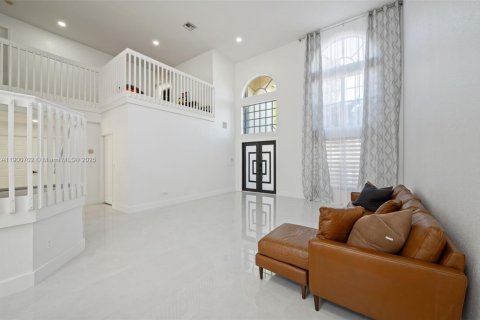 Villa ou maison à vendre à Miramar, Floride: 5 chambres, 317.45 m2 № 1964191 - photo 6