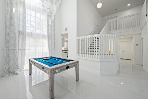 Villa ou maison à vendre à Miramar, Floride: 5 chambres, 317.45 m2 № 1964191 - photo 10