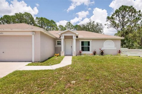 Villa ou maison à vendre à Palm Bay, Floride: 3 chambres, 137.68 m2 № 2147652 - photo 2