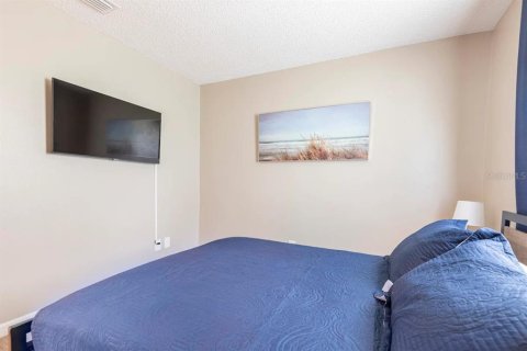 Villa ou maison à vendre à Palm Bay, Floride: 3 chambres, 137.68 m2 № 2147652 - photo 14