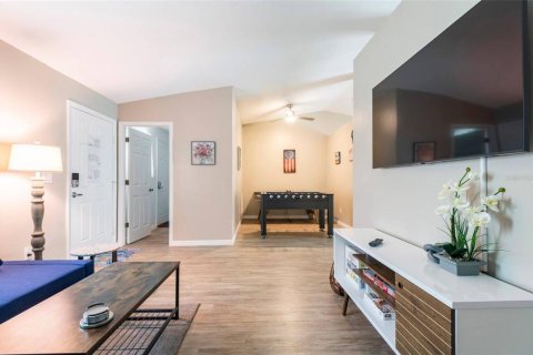 Villa ou maison à vendre à Palm Bay, Floride: 3 chambres, 137.68 m2 № 2147652 - photo 6