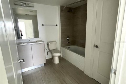 Copropriété à louer à Orlando, Floride: 3 chambres, 95.04 m2 № 2109313 - photo 10
