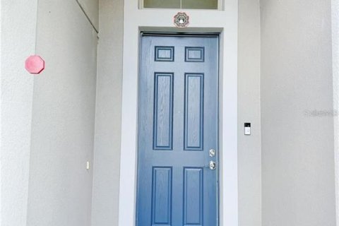 Villa ou maison à louer à Orlando, Floride: 3 chambres, 190.45 m2 № 2107447 - photo 3