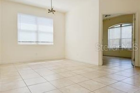 Villa ou maison à louer à Orlando, Floride: 3 chambres, 190.45 m2 № 2107447 - photo 9