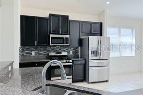 Villa ou maison à louer à Orlando, Floride: 3 chambres, 190.45 m2 № 2107447 - photo 12