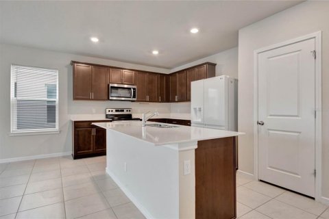 Casa en alquiler en Kissimmee, Florida, 4 dormitorios, 185.71 m2 № 1907281 - foto 7