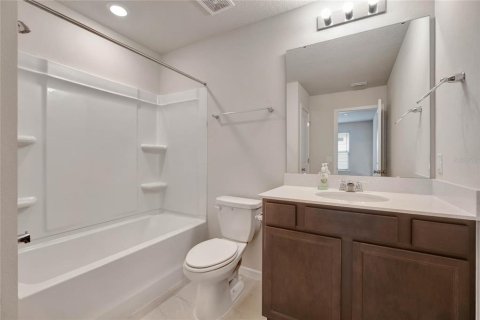 Casa en alquiler en Kissimmee, Florida, 4 dormitorios, 185.71 m2 № 1907281 - foto 19