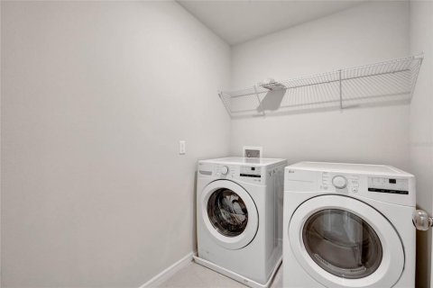 Casa en alquiler en Kissimmee, Florida, 4 dormitorios, 185.71 m2 № 1907281 - foto 20