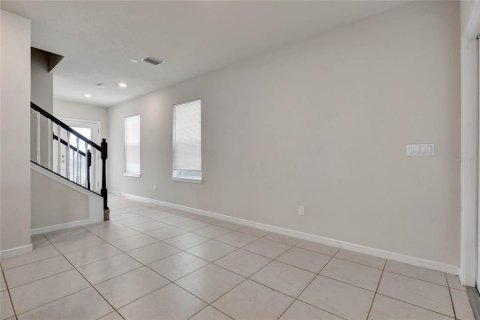 Casa en alquiler en Kissimmee, Florida, 4 dormitorios, 185.71 m2 № 1907281 - foto 13