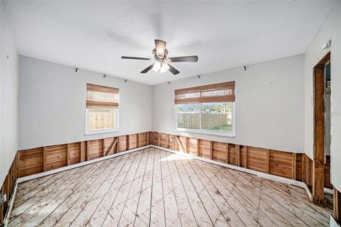 House in Saint Petersburg, Florida 2 bedrooms, 87.14 sq.m. № 1535033 - photo 14