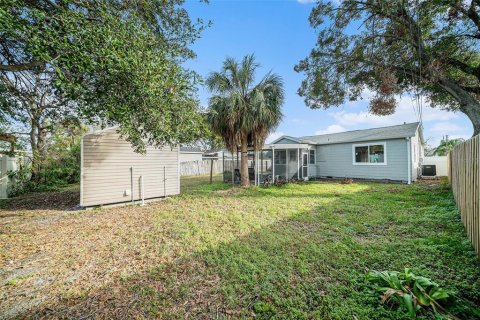 House in Saint Petersburg, Florida 2 bedrooms, 87.14 sq.m. № 1535033 - photo 21