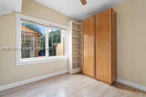 Immobilier commercial à vendre à Lake Worth, Floride: 126.25 m2 № 2194144 - photo 20