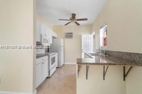 Immobilier commercial à vendre à Lake Worth, Floride: 126.25 m2 № 2194144 - photo 19