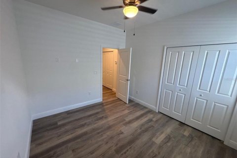 Casa en venta en Apopka, Florida, 3 dormitorios, 173.45 m2 № 2329942 - foto 6
