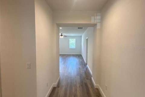 Casa en venta en Apopka, Florida, 3 dormitorios, 173.45 m2 № 2329942 - foto 3