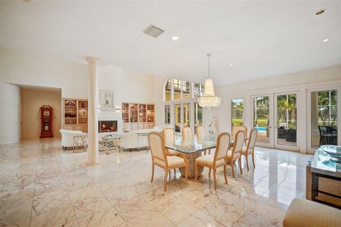 Villa ou maison à vendre à Sarasota, Floride: 4 chambres, 745.54 m2 № 1901209 - photo 14