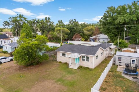 Propiedad comercial en venta en Zephyrhills, Florida, 128.67 m2 № 2093957 - foto 2