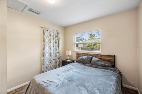 Propiedad comercial en venta en Zephyrhills, Florida, 128.67 m2 № 2093957 - foto 25