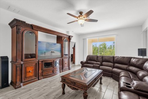 House in LIBERTY PRESERVE in Leesburg, Florida 4 bedrooms, 195.93 sq.m. № 1535866 - photo 14